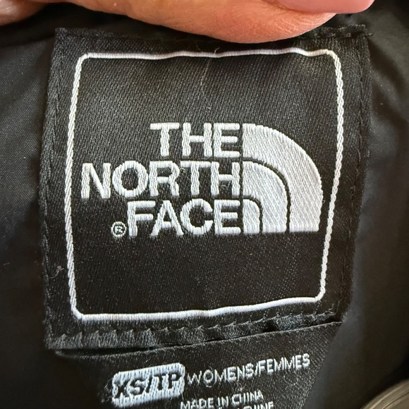 The North Face Women’s Black Hooded Nylon Windbreaker Rain Jacket Women's XS - Picture 9 of 14